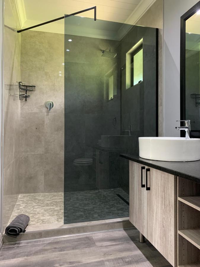 At The River Guest House 크론스타드 외부 사진