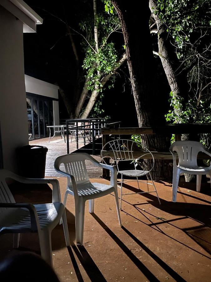 At The River Guest House 크론스타드 외부 사진